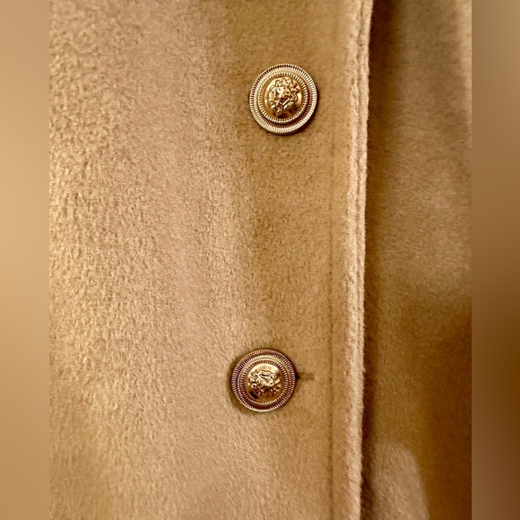 Vila coat with removable fur collar NWT.  Size S - Picture 5 of 7